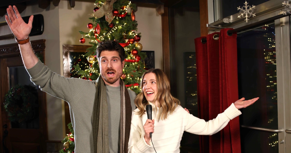 Coupled up for Christmas